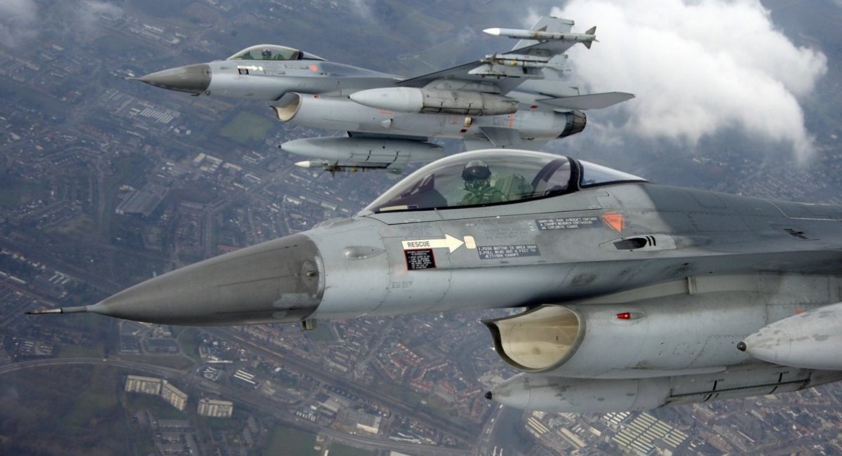 Netherlands Begins Delivery of F-16s to Ukraine