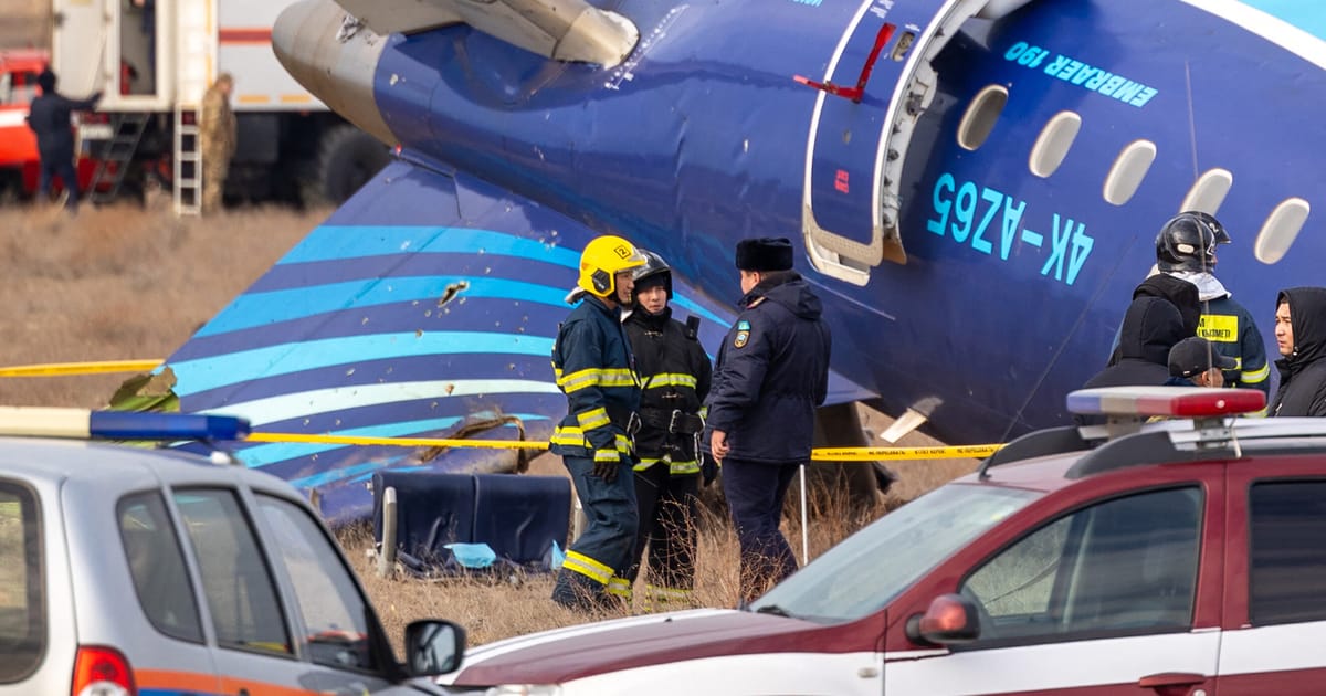 US & Azerbaijan Claim Flight 8432 Likely Shot Down, US Blames Russia