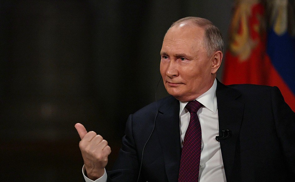 Tucker Carlson Claims US Attempted to Assassinate Putin While Biden Was President, Kremlin Responds