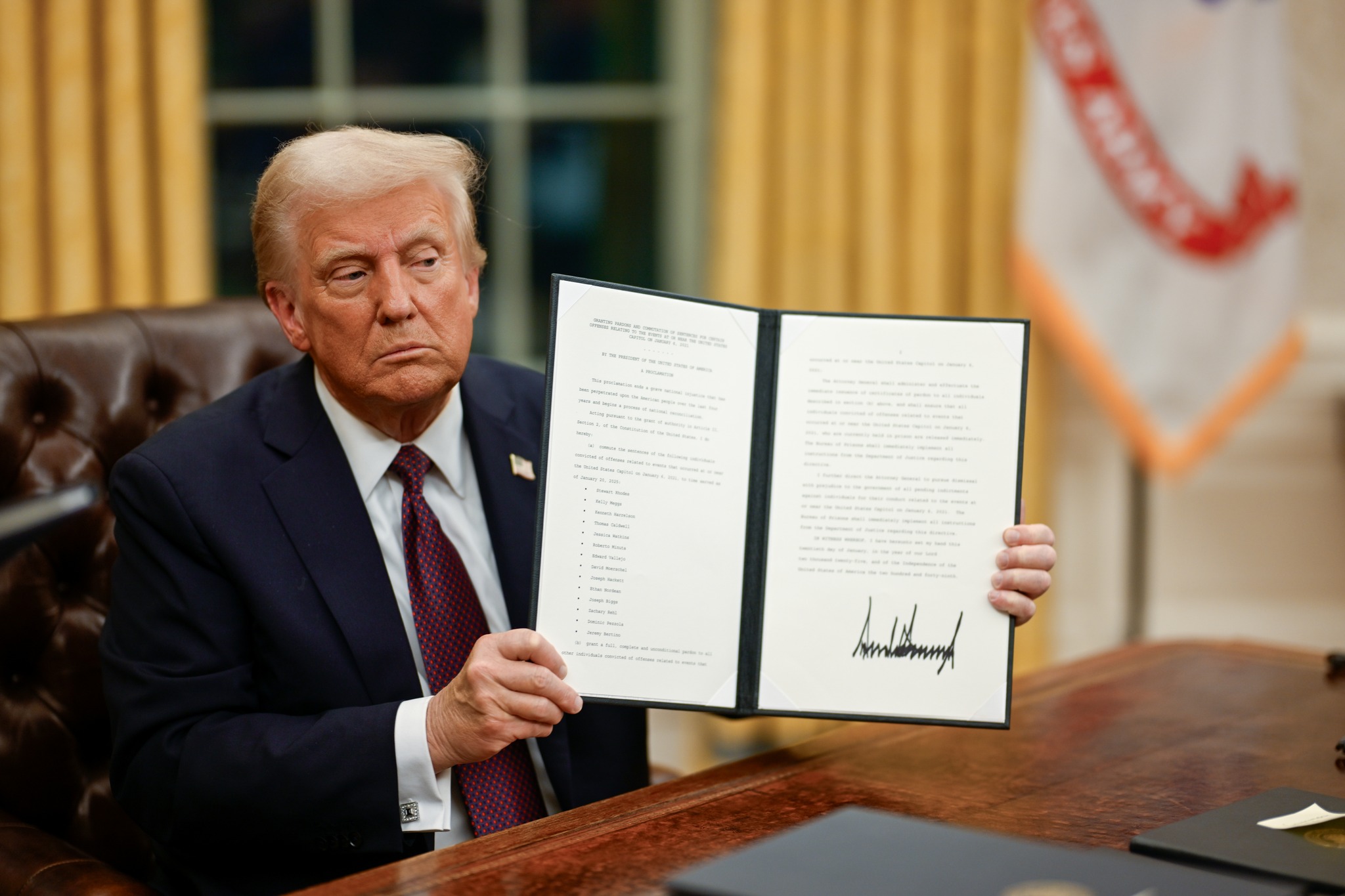 Trump Begins Purging Biden Appointees, Seeks to Remove More than 1,000 Officials