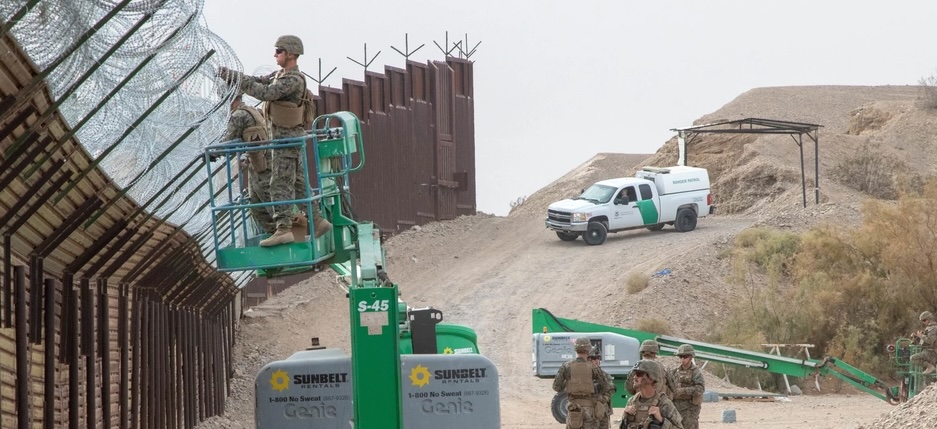 Pentagon Deploys Additional 1,500 Troops to US-Mexico Border