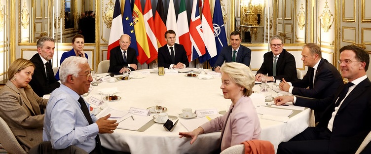 EU Leaders Hold Emergency Summit Following US statements Related to Ukraine