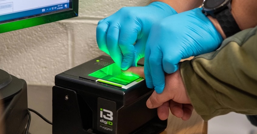 DHS Announces New Policy Requiring Fingerprinting for All Illegal Immigrants Over 14, Will Add Them to National Registry