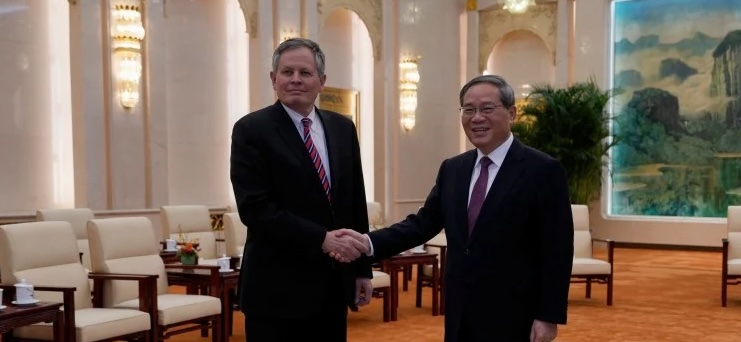 Republican Senator Meets With Top Chinese Leadership, Marks Highest-Level Meeting Between US & Chinese Officials Since Trump Took Office
