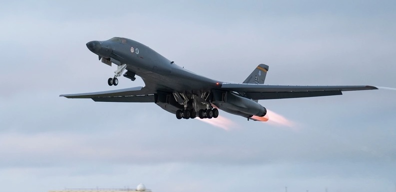 North Korea Pissed over US Moving Strategic Bombers to South Korea, Threatens Both Countries over Joint Drills