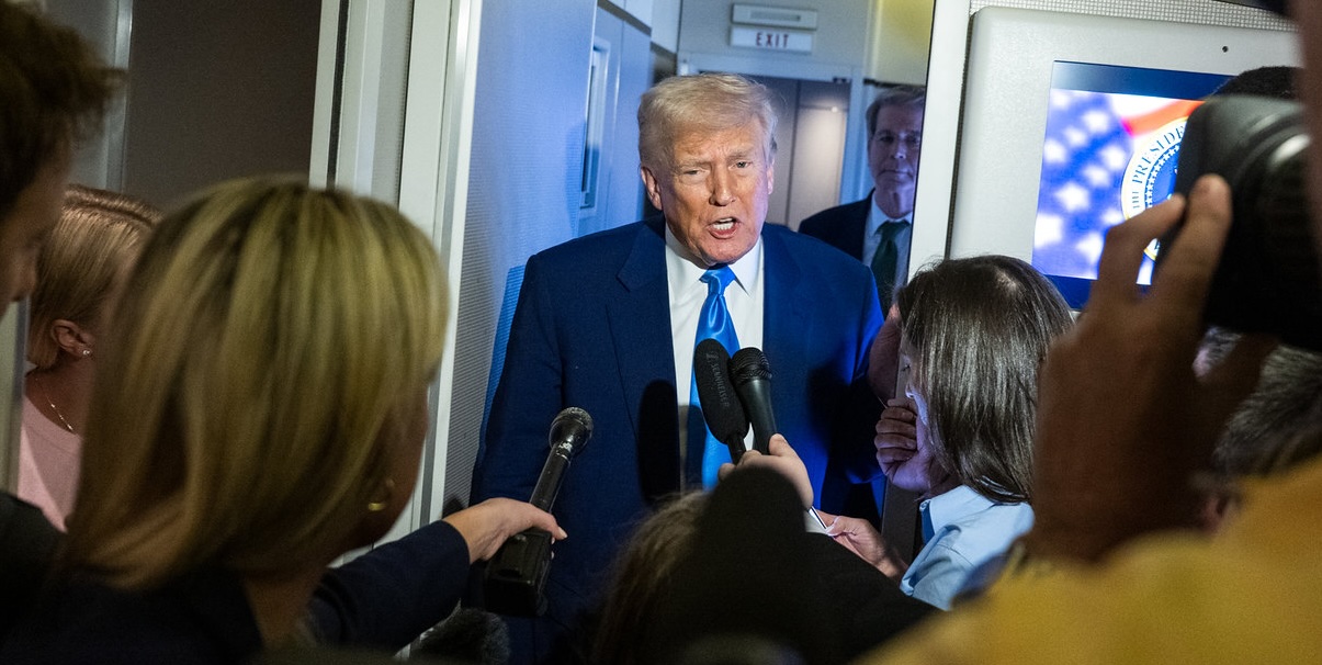 US Judge Cancels Hearing on Trump’s Use of Alien Enemies Act After Supreme Court Allows Deportations to Continue
