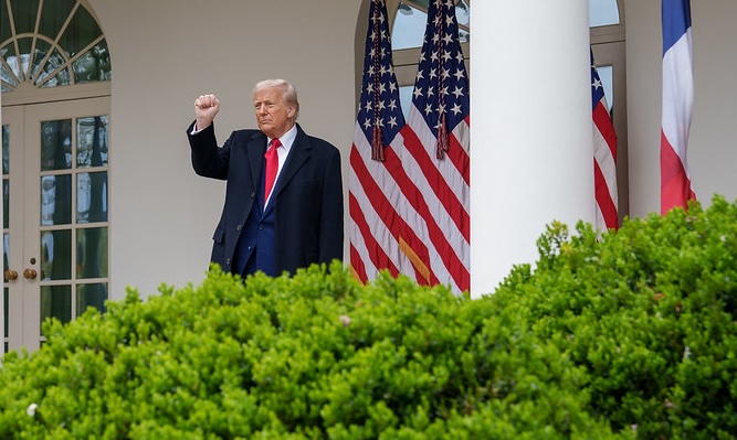 Trump Calls for French Opposition Leader to Be Freed After Embezzlement Conviction