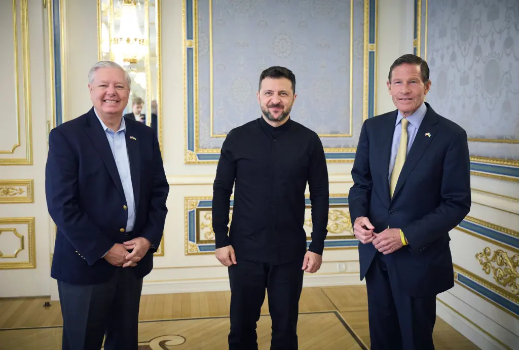 Top US Lawmakers Meet with President Zelensky, Advocate for Tougher Sanctions on Russia
