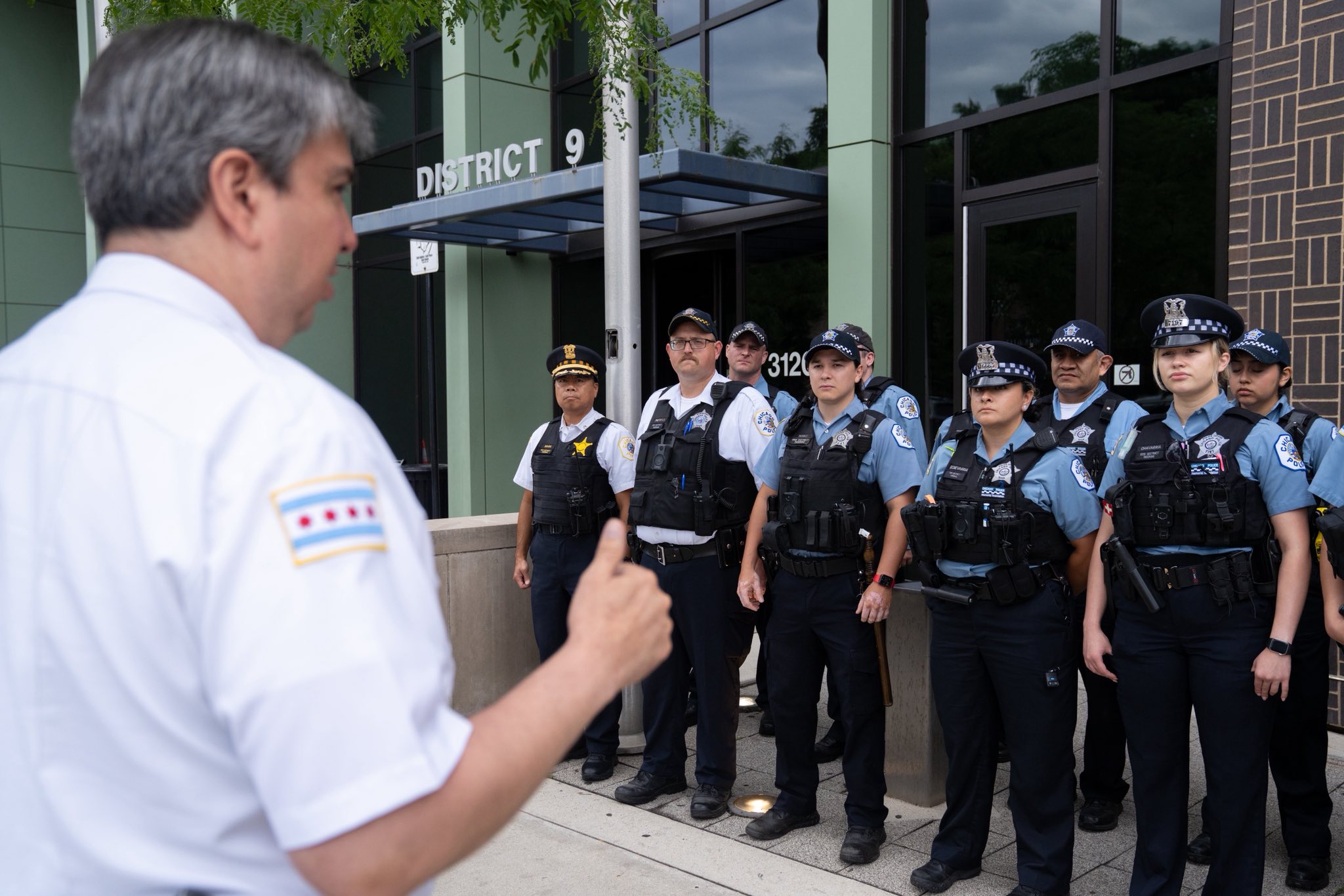Chicago Mayor Signs Executive Order Blocking City Cooperation with Federal Immigration Enforcement, Comes Amid Possible Federal Deployments to Chicago