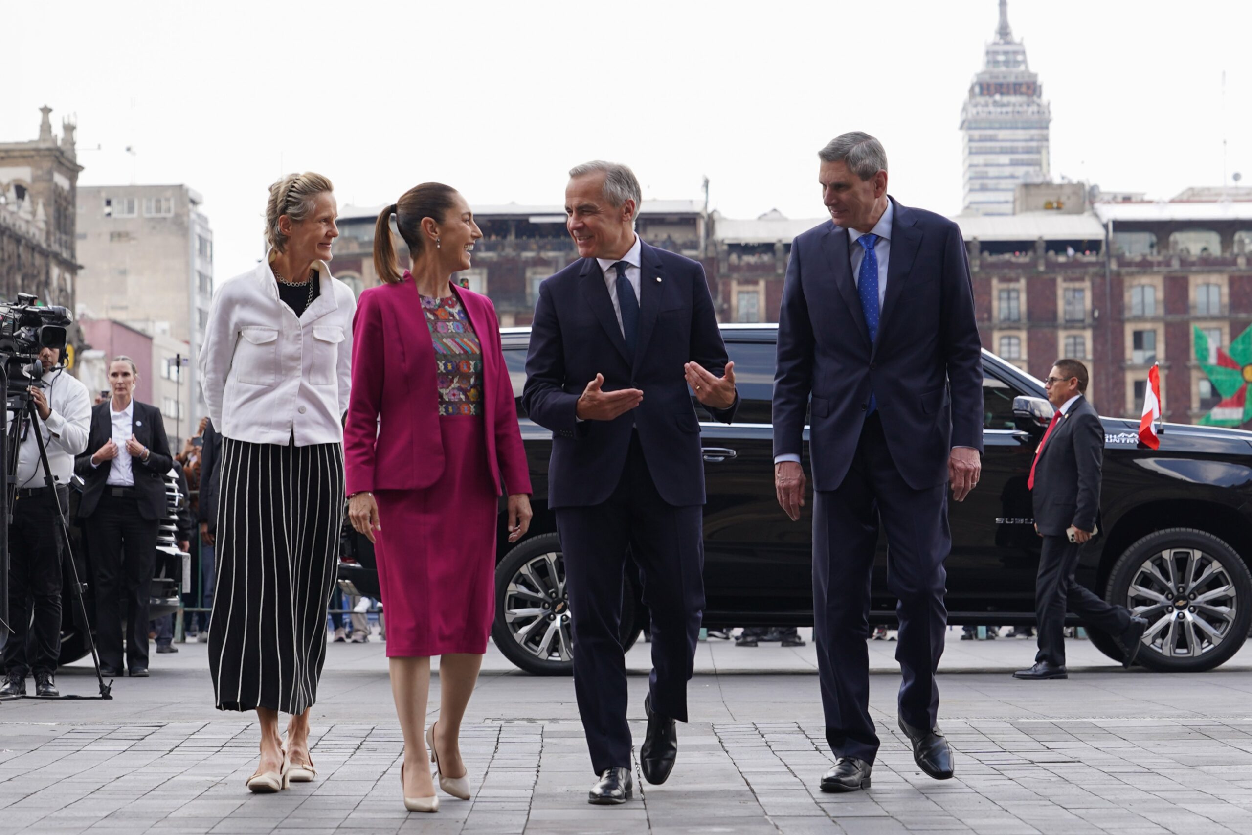 Canada & Mexico Vow to Strengthen Ties, Will Boost Trade Between Both Countries