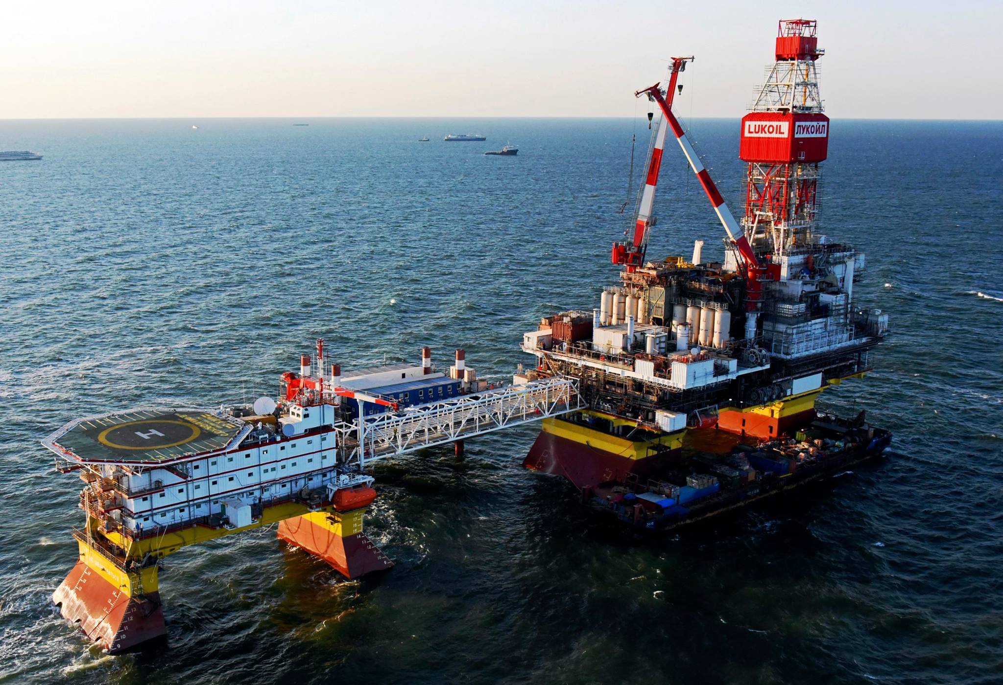 Major Russian Oil Company to Divest International Assets Following US Sanctions