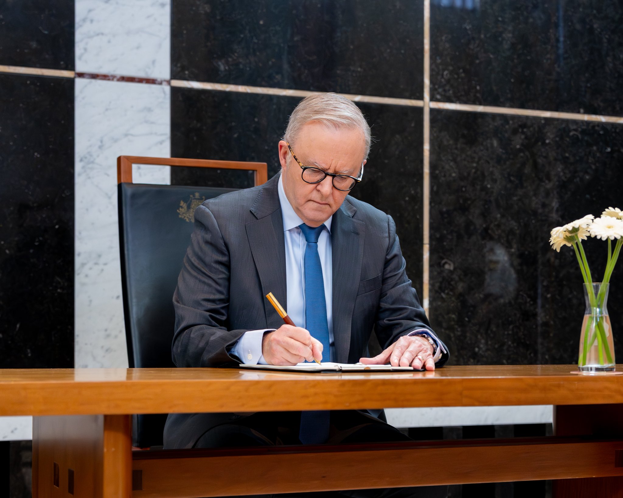 Australian Authorities Vow to Crack Down on “Hate Speech” & Gun Laws Following Terror Attack