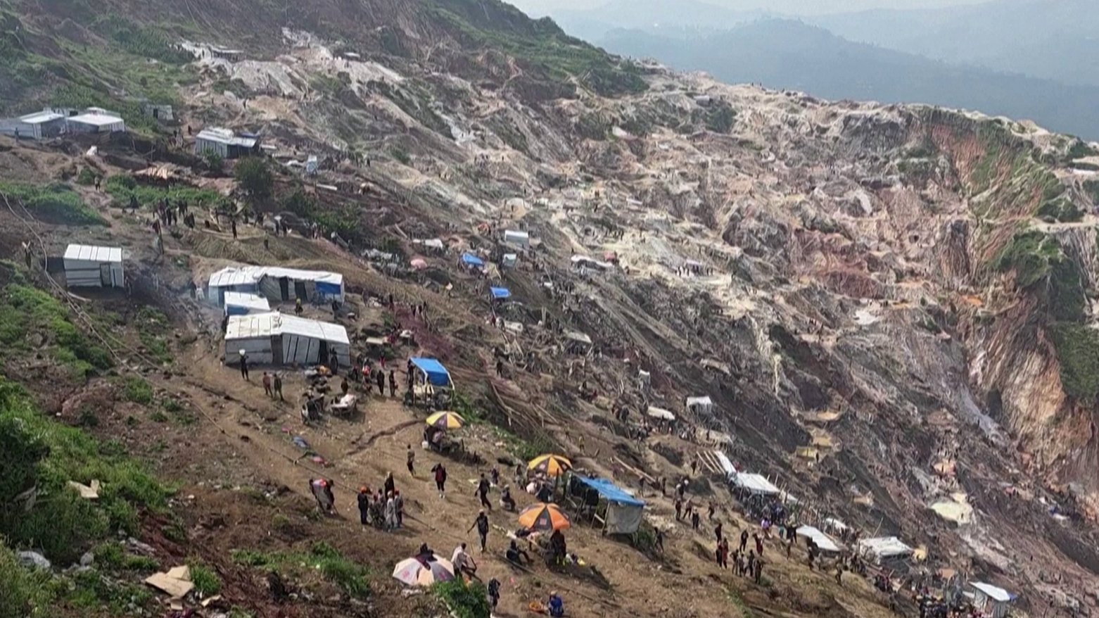 Hundreds Dead After Mine Collapses in DRC
