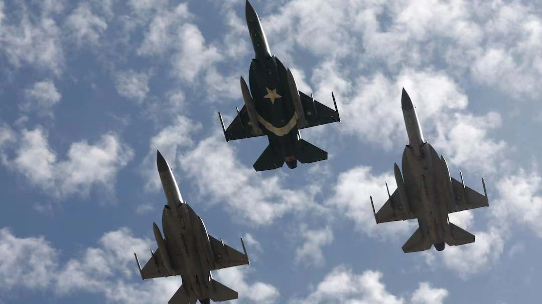 Pakistan Deploys Fighter Jets to Saudi Arabia Under Mutual Defense Pact