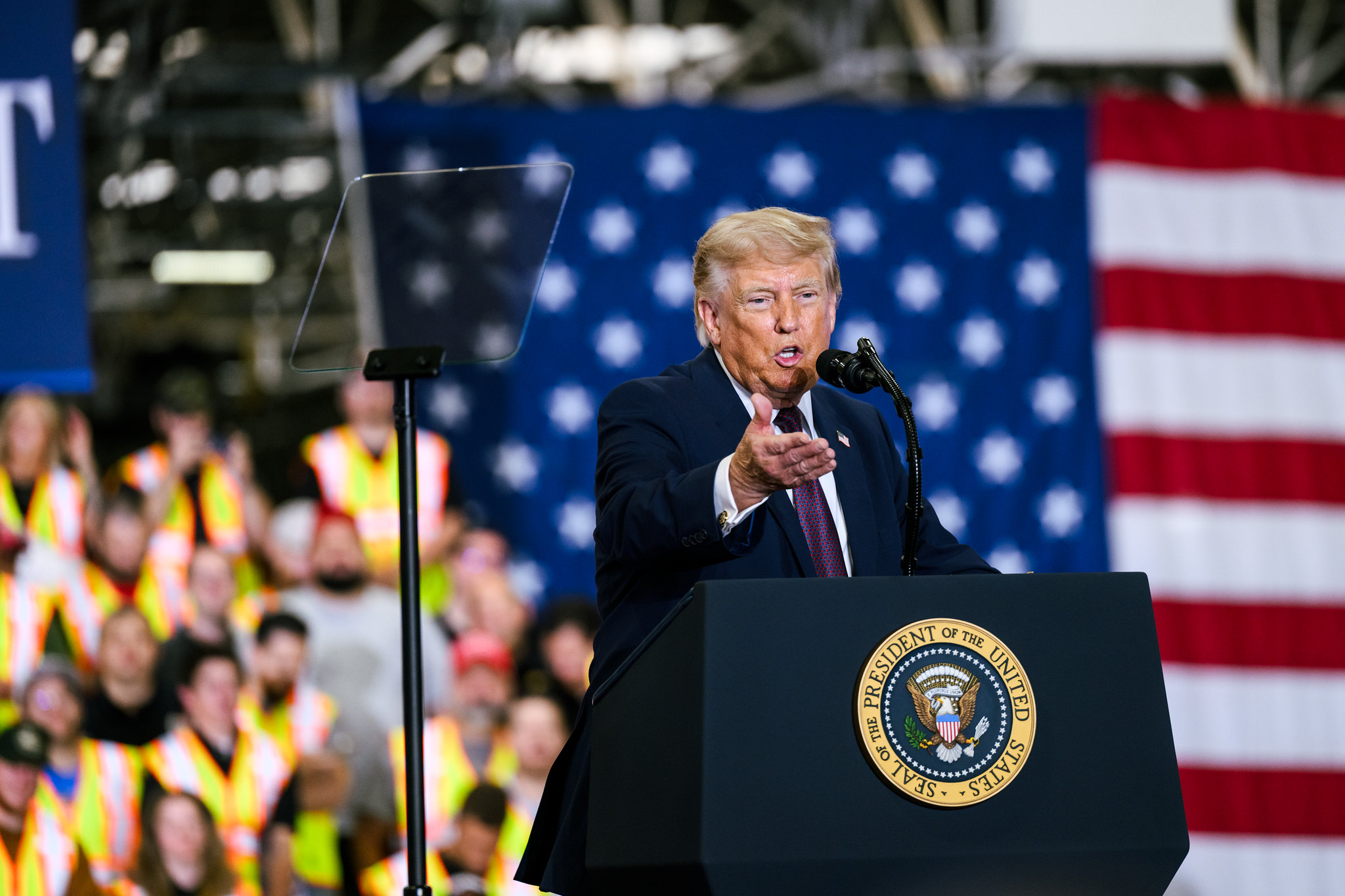 Trump Threatens to Impose Tariffs on EU Countries That Impose Digital Taxes on US Tech Companies