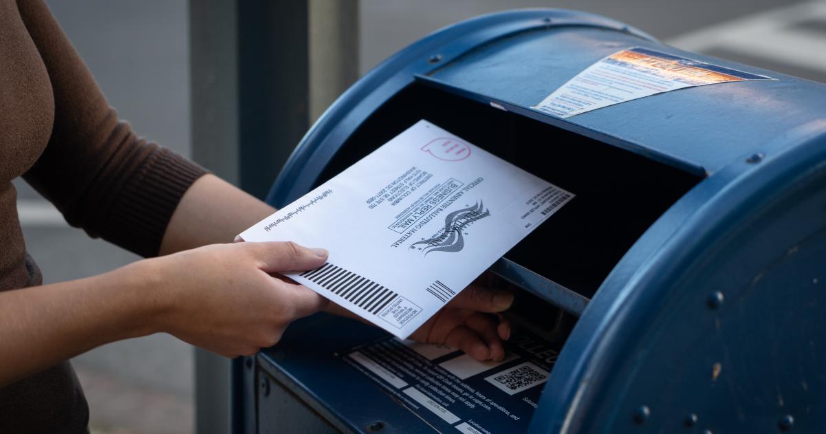 Top Postal Official Confirms USPS Will Withhold Ballots From States That Won’t Share Voter Data