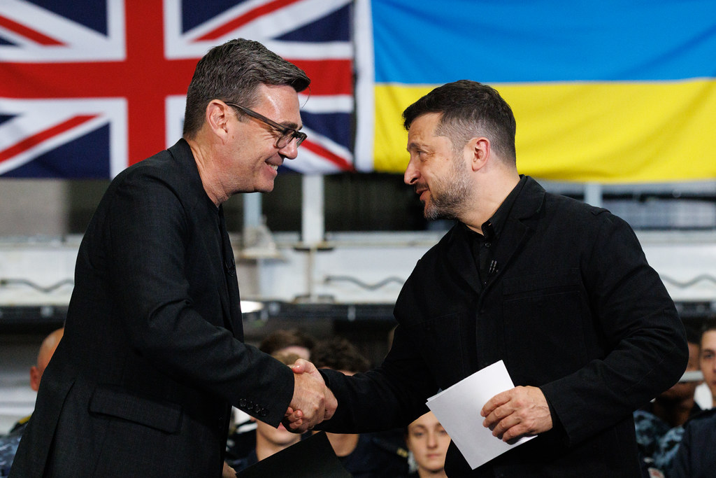 UK’s New Prime Minister Vows “Unwavering” Ukraine Support in First Meeting With Zelenskyy