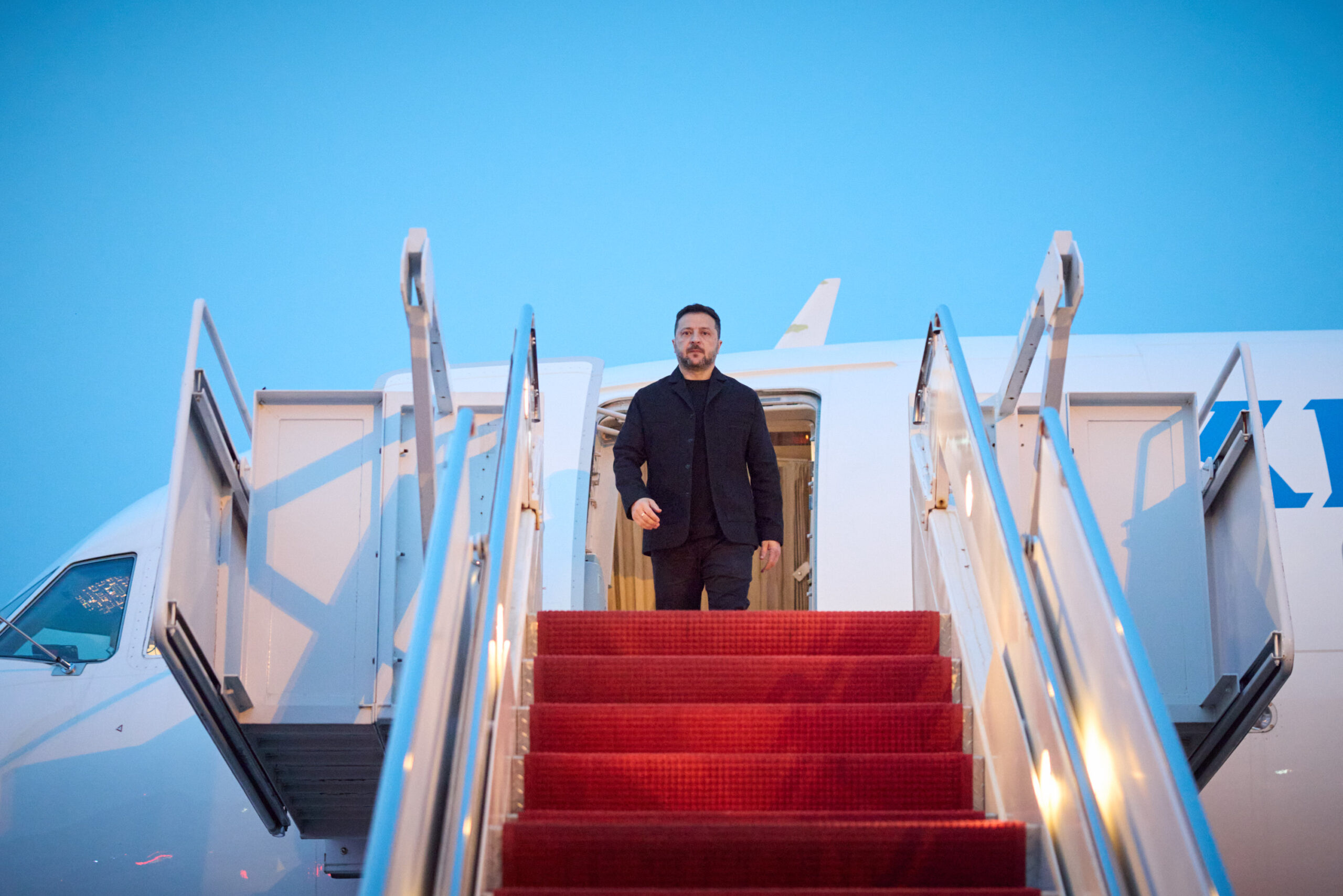 Zelensky Holds Meetings with Trump & US Lawmakers, Walks Away with Trump’s Approval to Co-Produce Patriot Interceptors