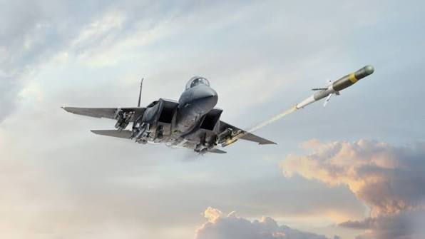 US Greenlights $1.96 Billion Weapons Sale to Bolster Saudi Air Defenses