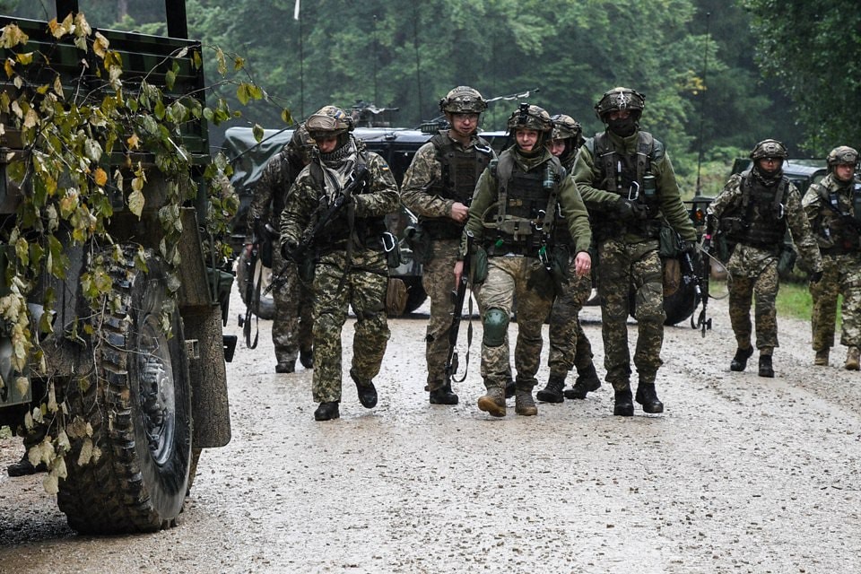 Australia Arrests Dual Citizen Accused of Spying on Ukrainian Troops for Russia