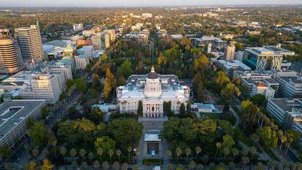 California Lawmakers Unveil Bill That Would Fine Creators for Undisclosed Political Posts