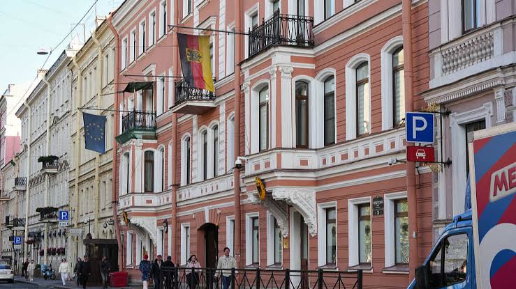 Russia Orders German Consulate in St. Petersburg Closed Over Leipzig Drone Accusation