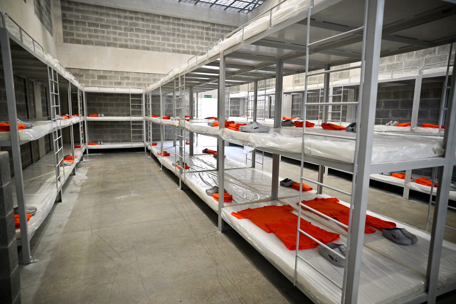 Costa Rica Opens Bukele-Style Mega-Prison as Violence Surges
