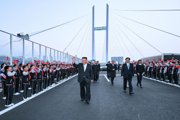 Kim Jong Un Dispels Death Rumors, Visits China for Inaugural Crossing of New Border Bridge
