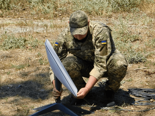 Zelensky Says Starlink Back at Full Speed as Musk Admits SpaceX Throttled Ukraine’s Service, EU Lawmakers Call to Get Ukraine on Europe’s Own Satellite Networks